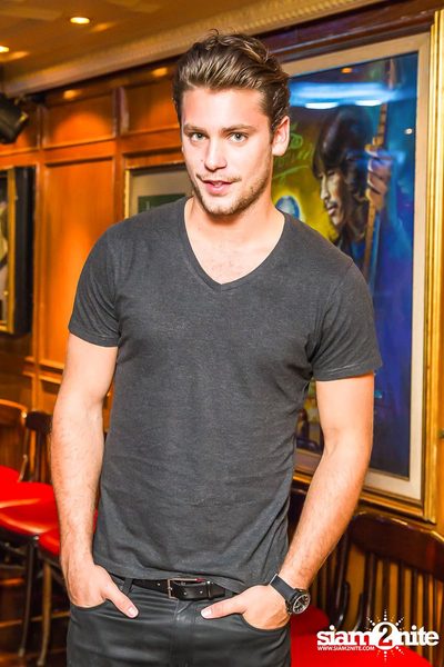 Bastian Baker Live in Bangkok — photo 28