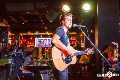 Bastian Baker Live in Bangkok — photo 71