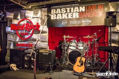 Bastian Baker Live in Bangkok — photo 5