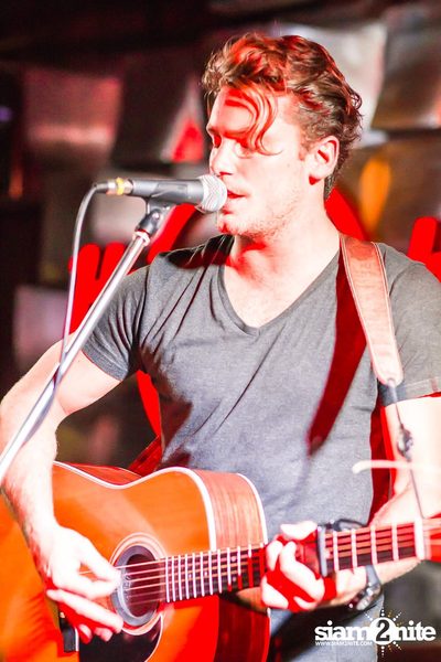 Bastian Baker Live in Bangkok — photo 122