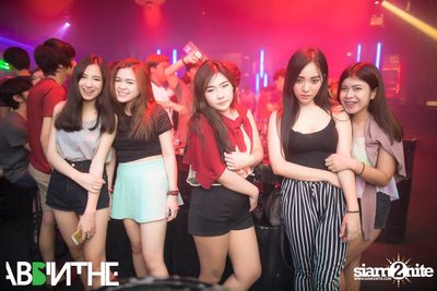 The Night Is Open Shoulder — photo 84