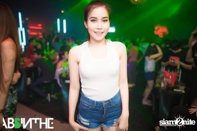 The Night Is Open Shoulder — photo 12