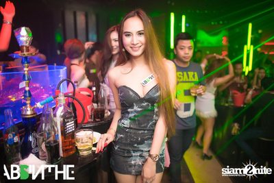 The Night Is Open Shoulder — photo 15
