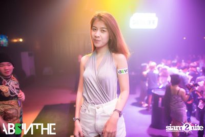 The Night Is Open Shoulder — photo 78