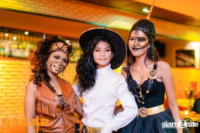 Oskars Halloween Steampunk Saloon — photo 38