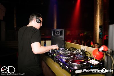 Elektro Delikatessen pres. SANTÈ — photo 6