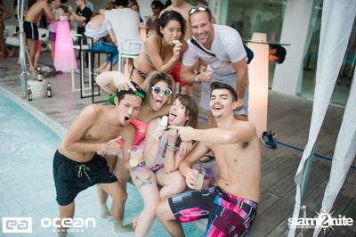 Sunday Escape - BBQ Brunch and pool lounge — photo 98