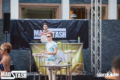 MAD STASH POOL PARTY Launching — photo 6