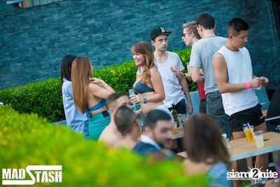MAD STASH POOL PARTY Launching — photo 53