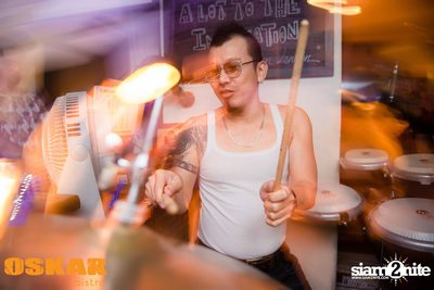 NUM T-BONE LIVE — photo 33