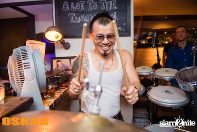 NUM T-BONE LIVE — photo 27