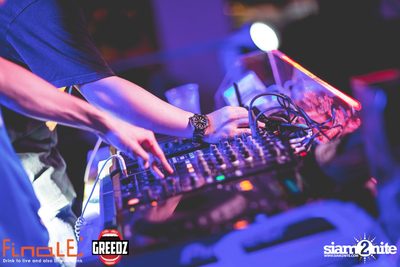 GREEDZ Beach Party ที่ FINALE BAR, เกาะเสม็ด (Album 2) — photo 32