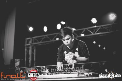GREEDZ Beach Party ที่ FINALE BAR, เกาะเสม็ด (Album 2) — photo 17