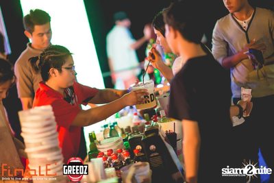 GREEDZ Beach Party ที่ FINALE BAR, เกาะเสม็ด (Album 2) — photo 39