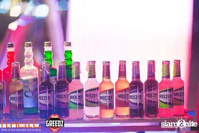 GREEDZ Beach Party ที่ FINALE BAR, เกาะเสม็ด (Album 2) — photo 40