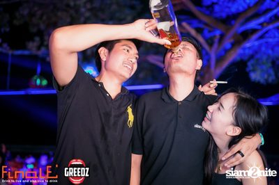 GREEDZ Beach Party ที่ FINALE BAR, เกาะเสม็ด (Album 1) — photo 256