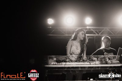 GREEDZ Beach Party ที่ FINALE BAR, เกาะเสม็ด (Album 1) — photo 144