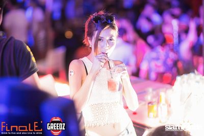 GREEDZ Beach Party ที่ FINALE BAR, เกาะเสม็ด (Album 1) — photo 154