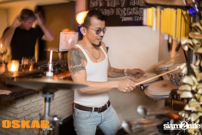 NUM T-BONE LIVE — photo 19