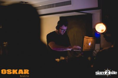 NUM T-BONE LIVE — photo 15