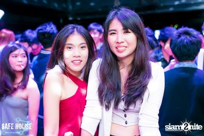 Red and White Christmas Party — photo 58