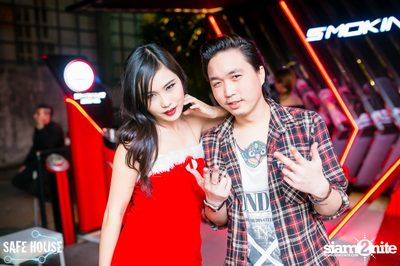 Red and White Christmas Party — photo 99
