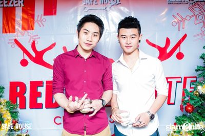 Red and White Christmas Party — photo 91