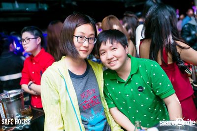 Red and White Christmas Party — photo 27
