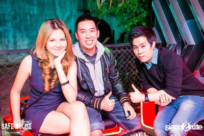 Red and White Christmas Party — photo 104