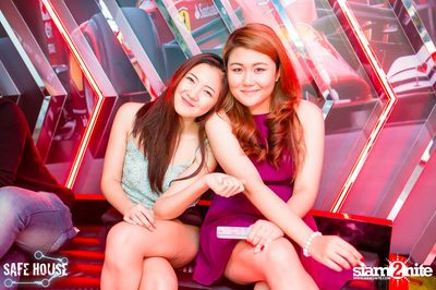 Red and White Christmas Party — photo 103