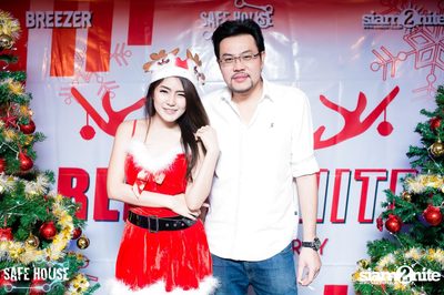 Red and White Christmas Party — photo 8