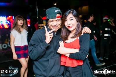 Red and White Christmas Party — photo 205
