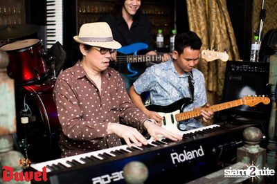 DUVEL presents OPEN MIC MONDAYS — photo 57