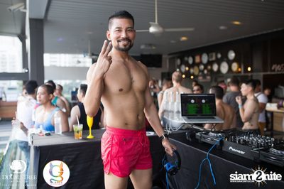 Special Splash Out Charity Pool Party — photo 12