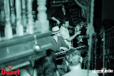 DUVEL presents OPEN MIC MONDAYS — photo 34