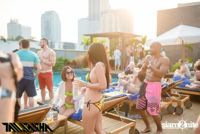 WET POOL PARTY with Tall Sasha — photo 13