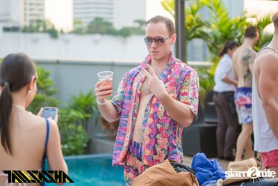 WET POOL PARTY with Tall Sasha — photo 40