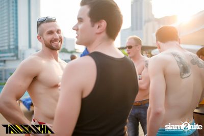 WET POOL PARTY with Tall Sasha — photo 28