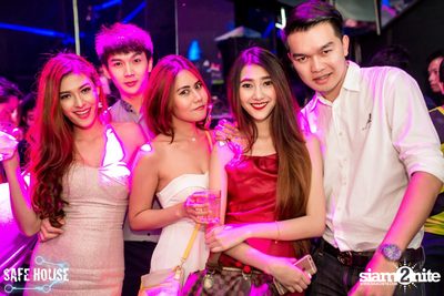 Love Lockdown — photo 109