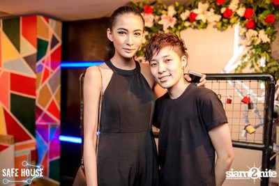 Love Lockdown — photo 26