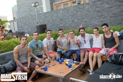 GET PHYSICAL POOL PARTY - Feel Me In Eden — photo 103