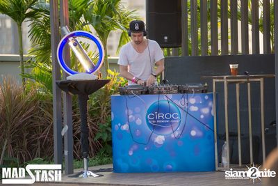 GET PHYSICAL POOL PARTY - Feel Me In Eden — photo 67