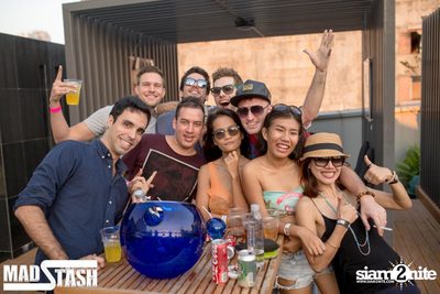 GET PHYSICAL POOL PARTY - Feel Me In Eden — photo 100