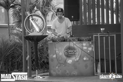 GET PHYSICAL POOL PARTY - Feel Me In Eden — photo 68