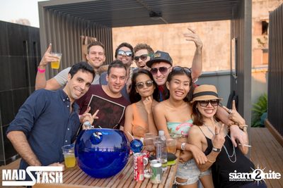 GET PHYSICAL POOL PARTY - Feel Me In Eden — photo 99