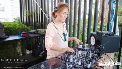 Pool of Love - Valentine's Pool Party — photo 3