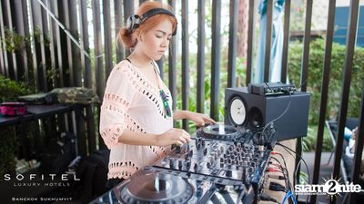 Pool of Love - Valentine's Pool Party — photo 4