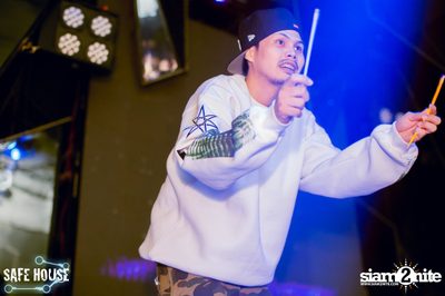AE Tubbies pres. Single Light - Blacklight Neon Party — photo 65