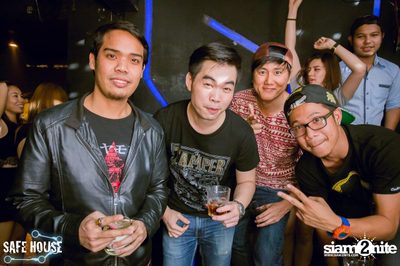 AE Tubbies pres. Single Light - Blacklight Neon Party — photo 103