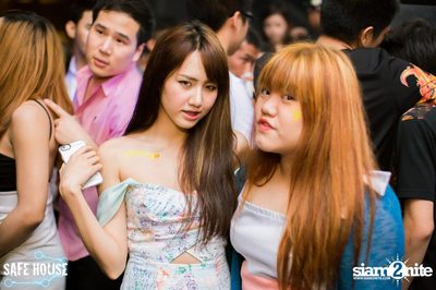 AE Tubbies pres. Single Light - Blacklight Neon Party — photo 62
